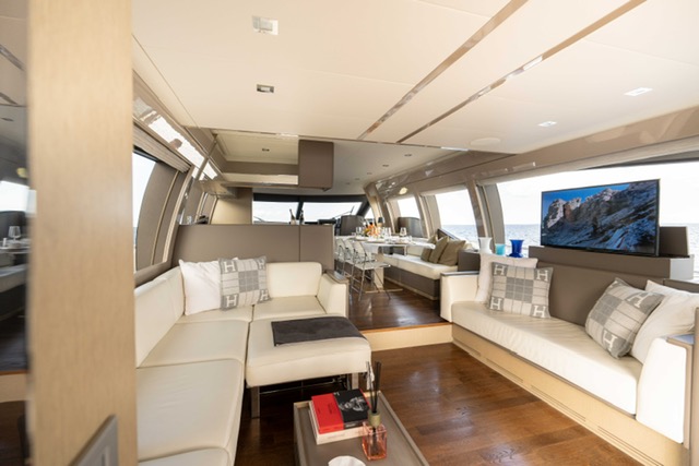 salone ferretti 700