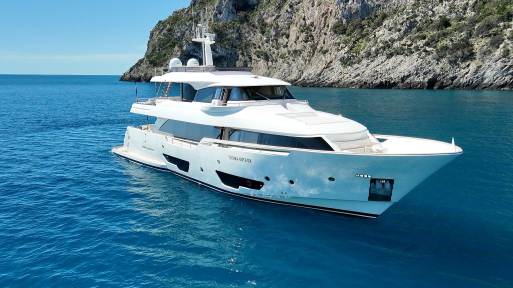 Navetta custom line 28 mt